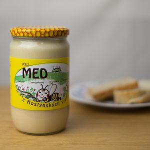 Pastovaný med