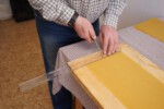 Zaznačení si středu mezistěny pro řez dole Zaznačení si středu mezistěny pro řez dole